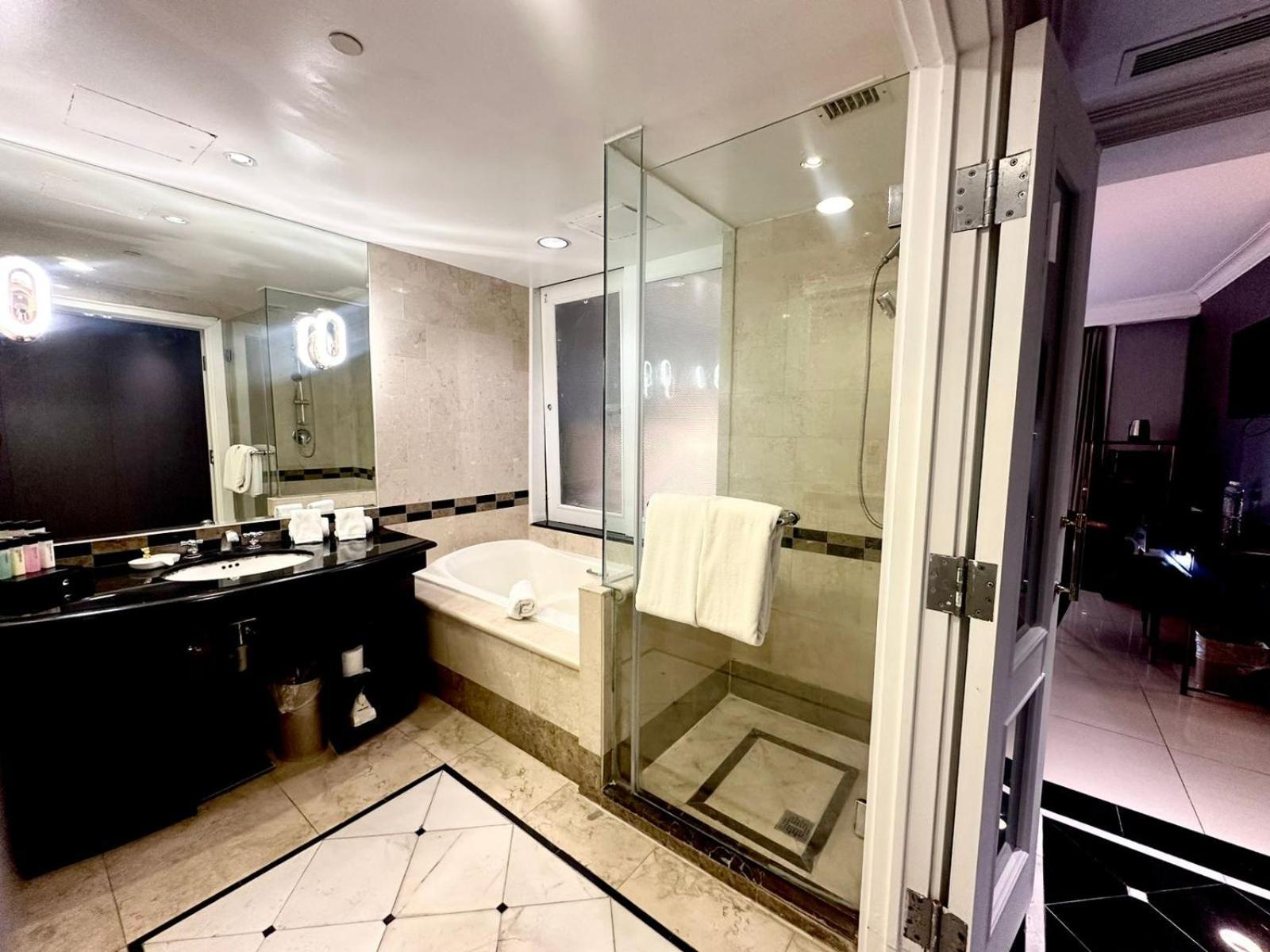 Royal Orchid Hotel Guam Tamuning Εξωτερικό φωτογραφία